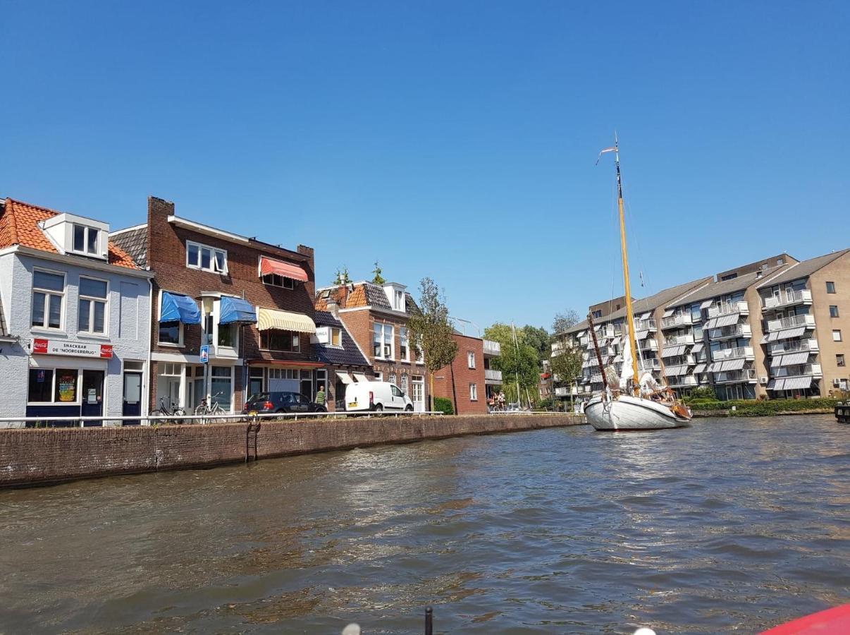 De Ferver Leeuwarden Esterno foto
